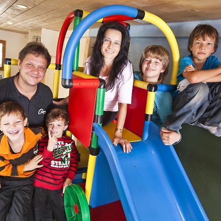 Familienhotel Alpina Breíl Εξωτερικό φωτογραφία